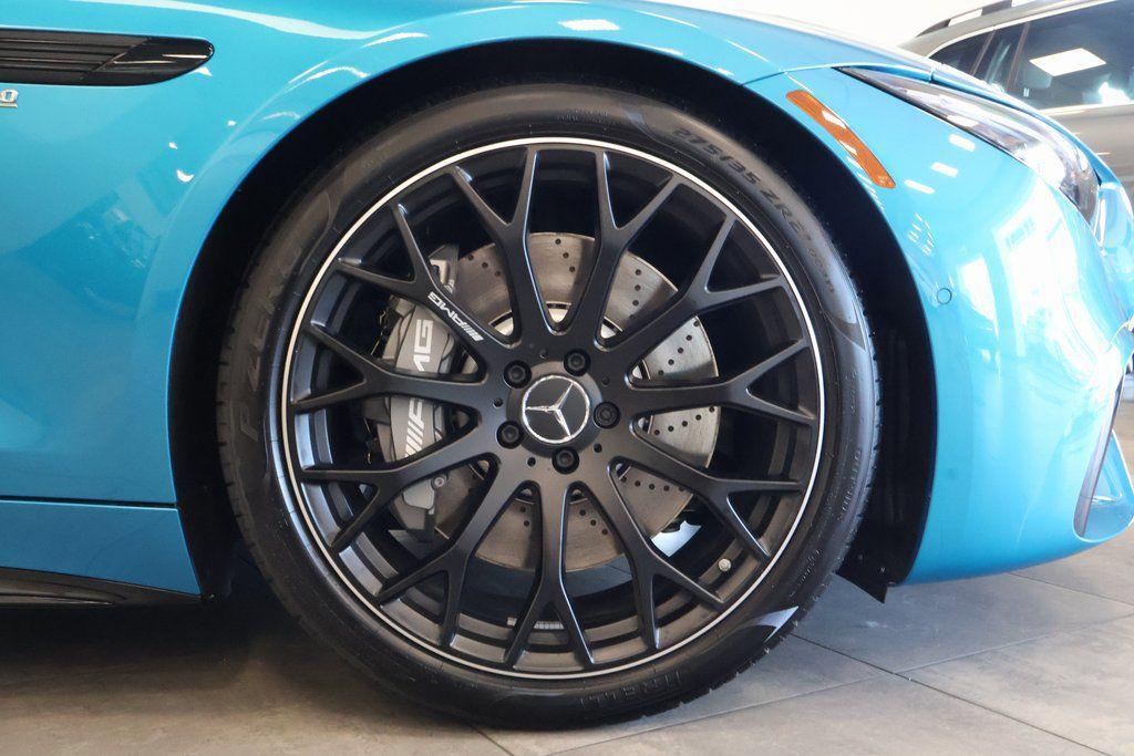 new 2026 Mercedes-Benz AMG SL 43 car, priced at $129,380
