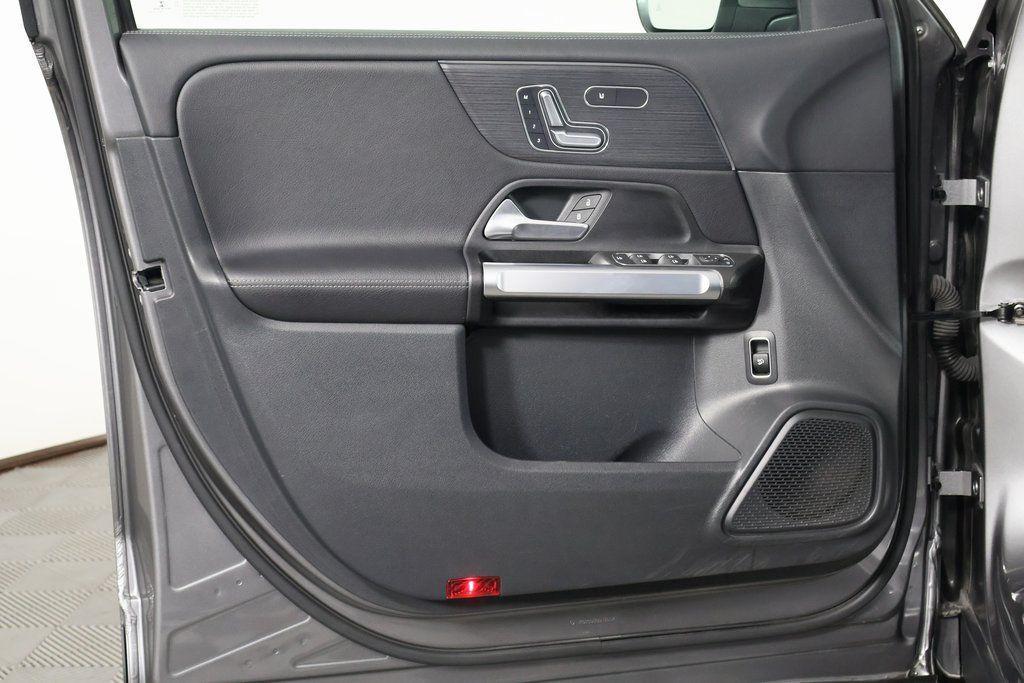 used 2023 Mercedes-Benz GLB 250 car, priced at $30,588