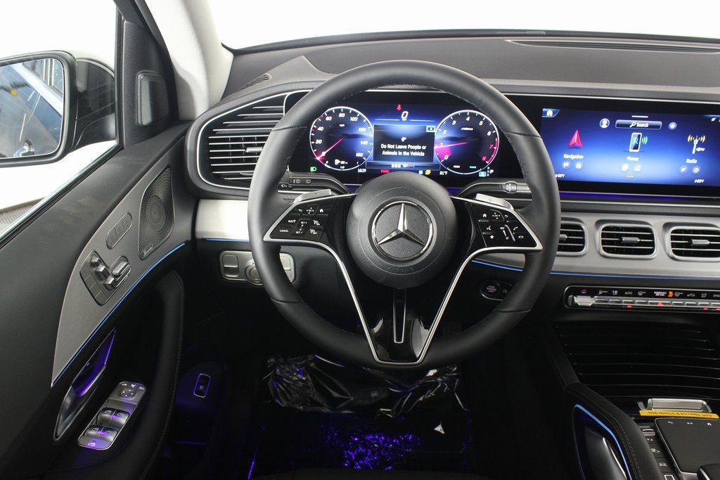 new 2025 Mercedes-Benz GLE 350 car, priced at $67,815