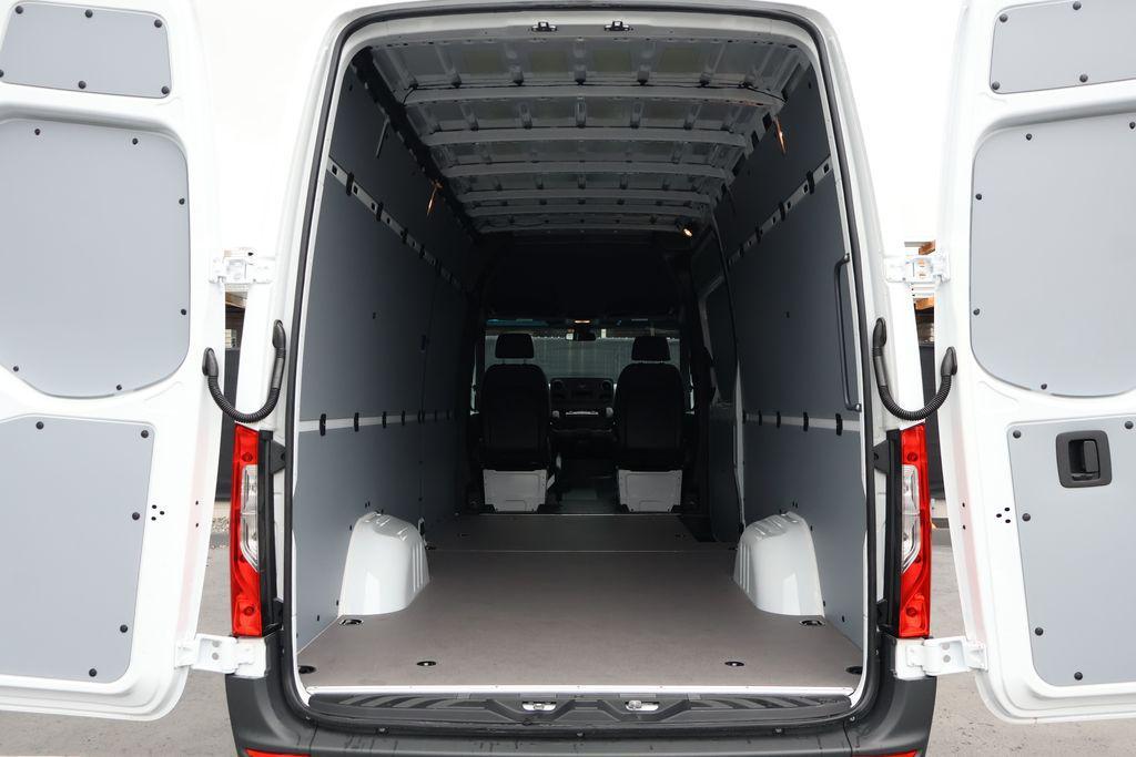 new 2025 Mercedes-Benz Sprinter 2500 car, priced at $65,188