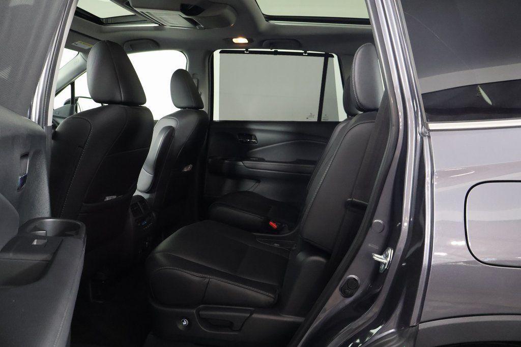used 2021 Honda Pilot car, priced at $30,600