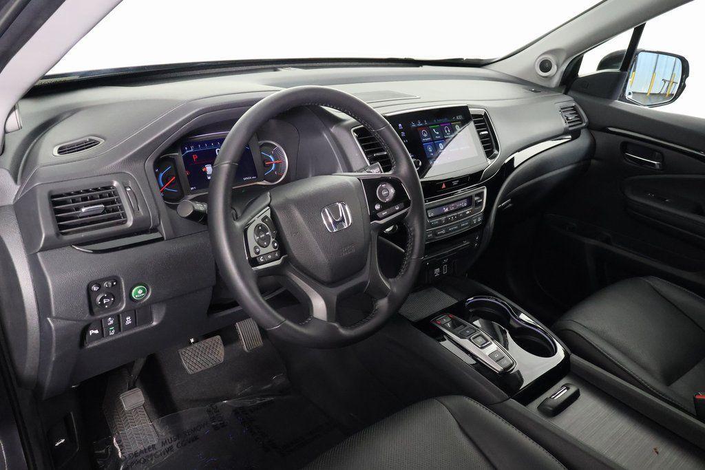 used 2021 Honda Pilot car, priced at $30,600