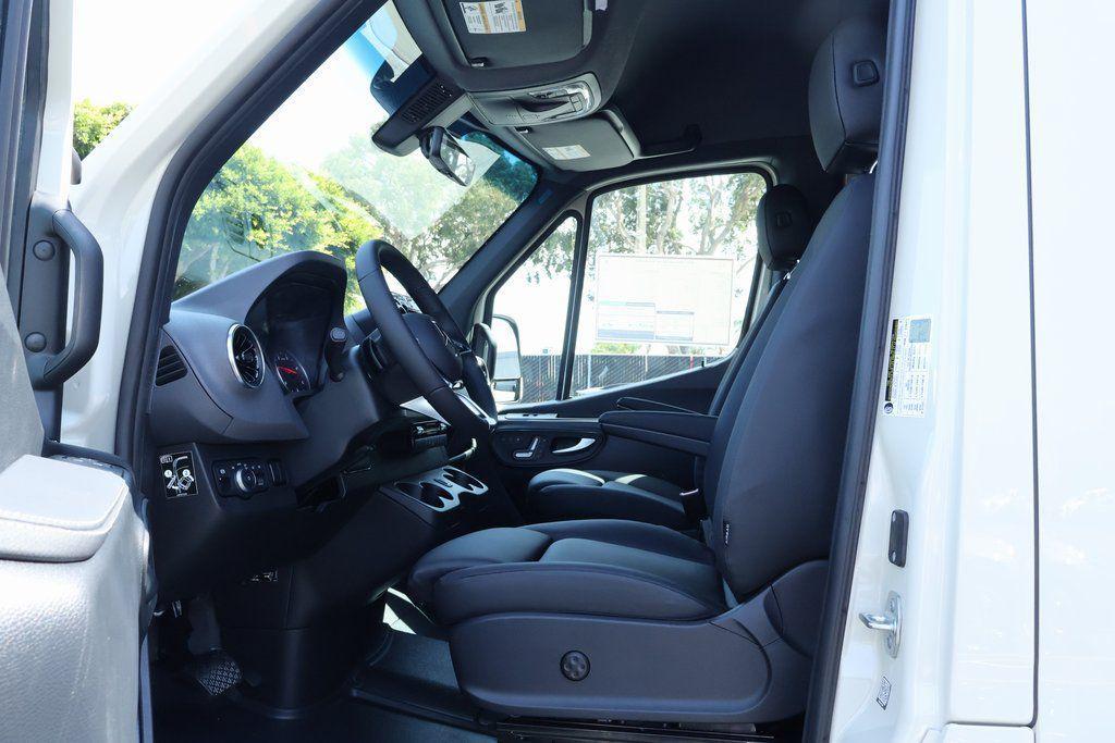 new 2025 Mercedes-Benz Sprinter 2500 car, priced at $83,246