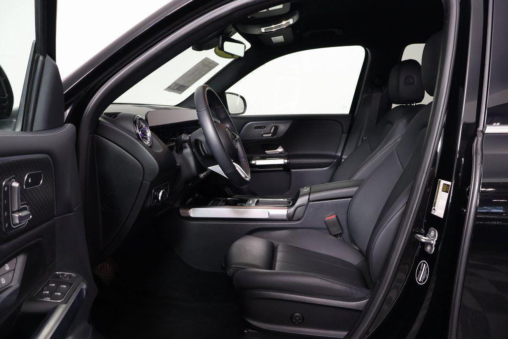 used 2025 Mercedes-Benz GLB 250 car, priced at $43,888