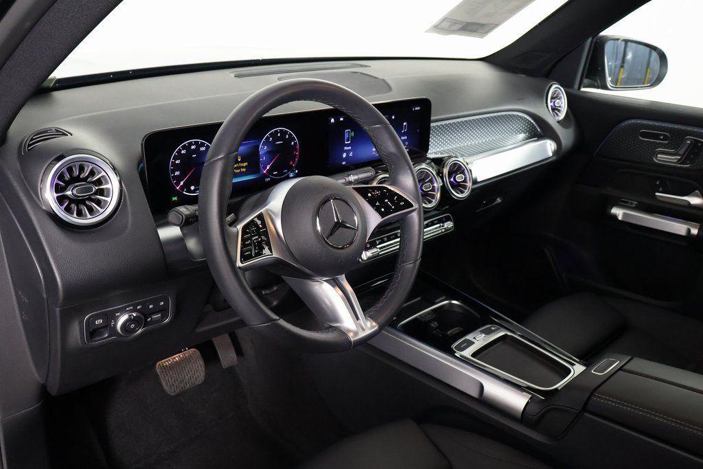 used 2025 Mercedes-Benz GLB 250 car, priced at $43,888
