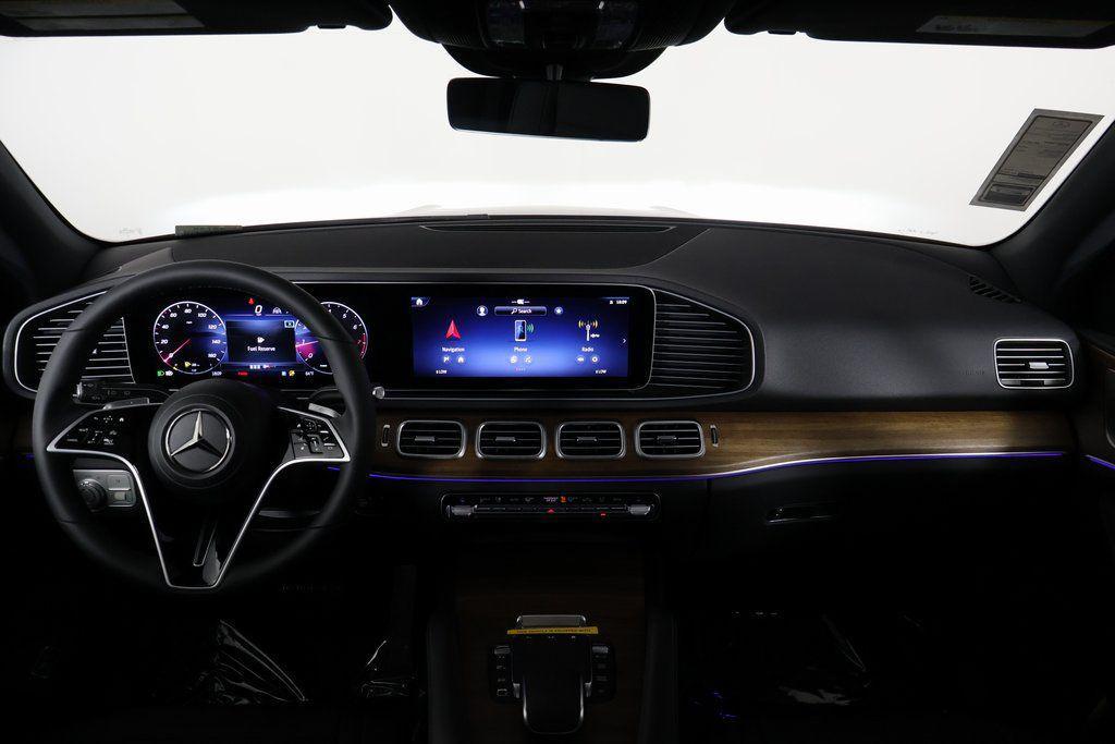 new 2025 Mercedes-Benz GLE 580 car, priced at $95,495