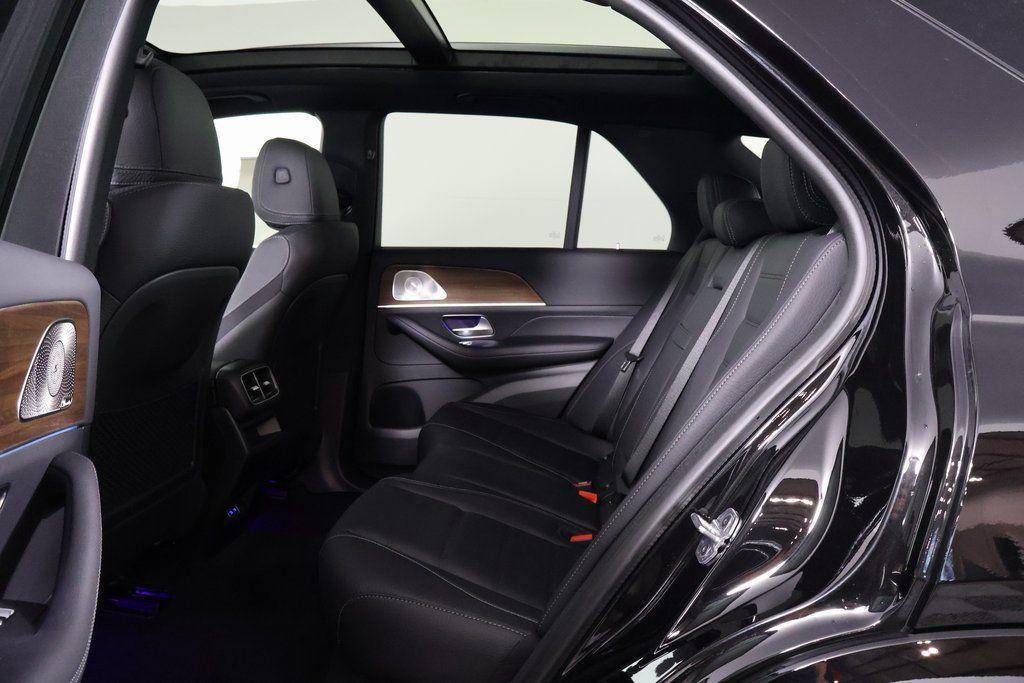 new 2025 Mercedes-Benz GLE 580 car, priced at $95,495