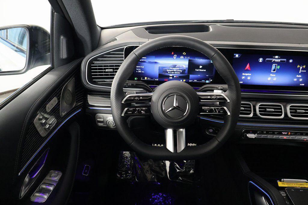 new 2025 Mercedes-Benz GLS 580 car, priced at $124,800