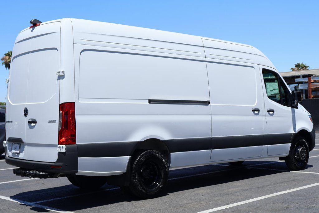 new 2025 Mercedes-Benz Sprinter 3500 car, priced at $72,727