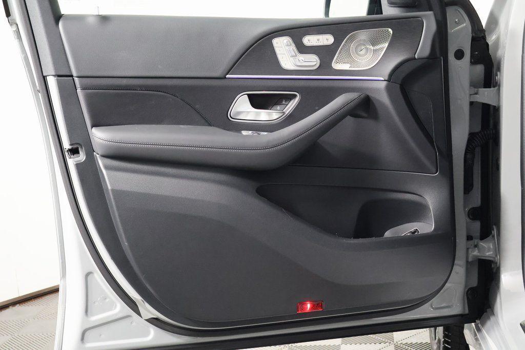 new 2026 Mercedes-Benz GLE 450 car, priced at $88,215
