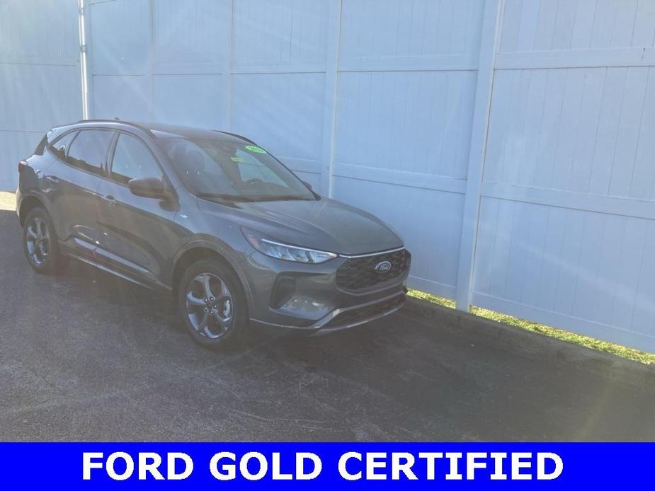 used 2023 Ford Escape car, priced at $28,000