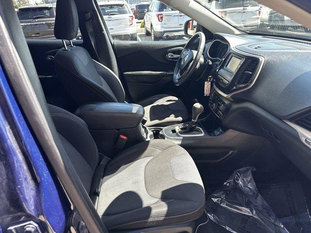 used 2015 Jeep Cherokee car, priced at $11,995