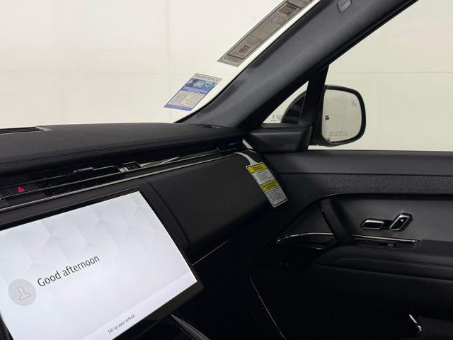 new 2025 Land Rover Range Rover Sport car