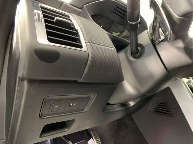 used 2024 Land Rover Discovery car, priced at $76,808