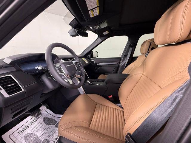 new 2025 Land Rover Discovery car, priced at $79,725