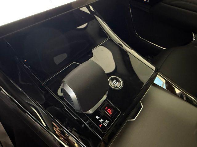 new 2025 Land Rover Range Rover Sport car