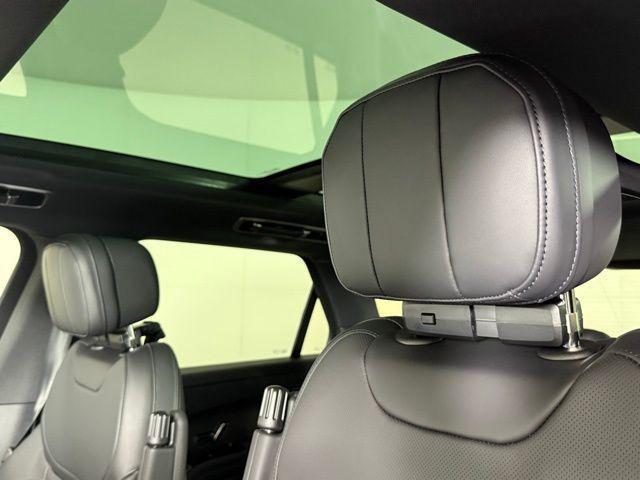 new 2025 Land Rover Range Rover Sport car