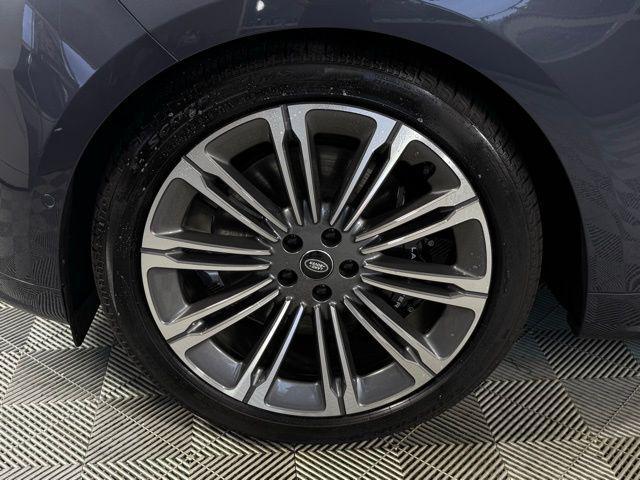 new 2025 Land Rover Range Rover Sport car