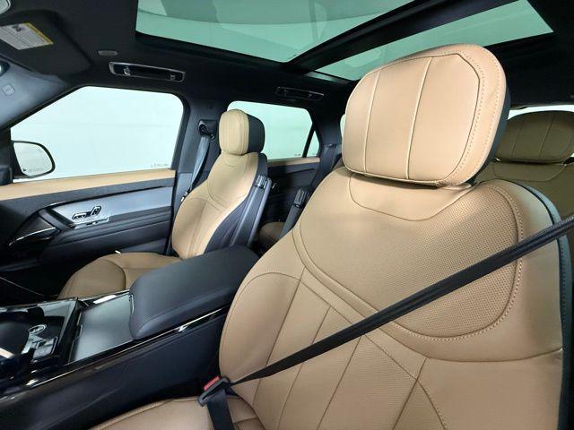 new 2025 Land Rover Range Rover Sport car