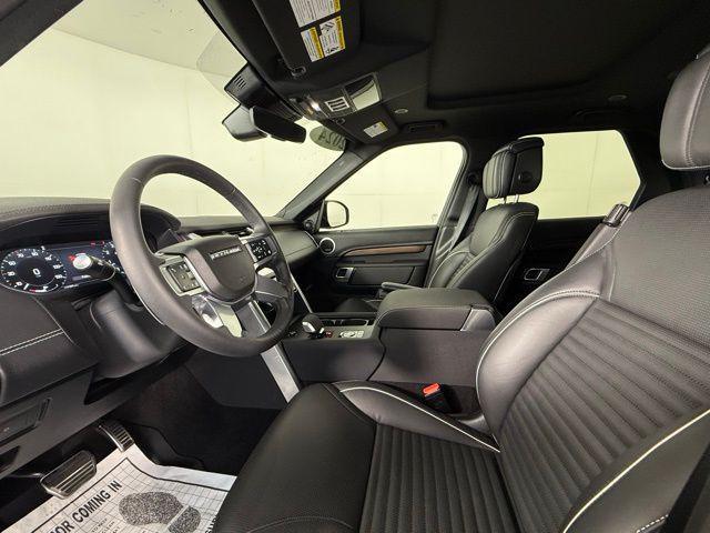used 2024 Land Rover Discovery car, priced at $62,900