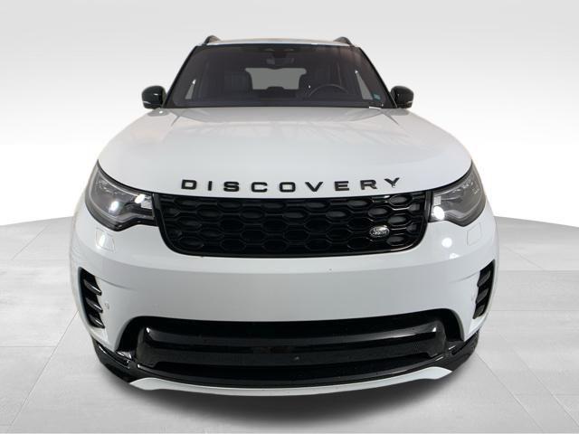 used 2022 Land Rover Discovery car, priced at $38,900