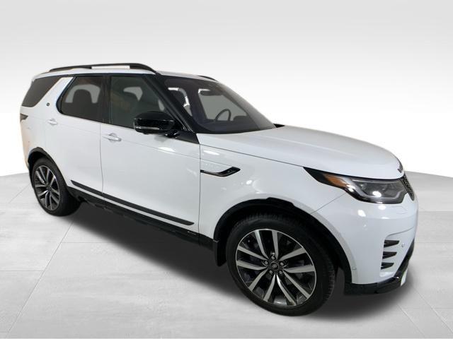 used 2022 Land Rover Discovery car, priced at $38,900