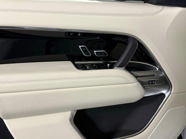 new 2025 Land Rover Range Rover car