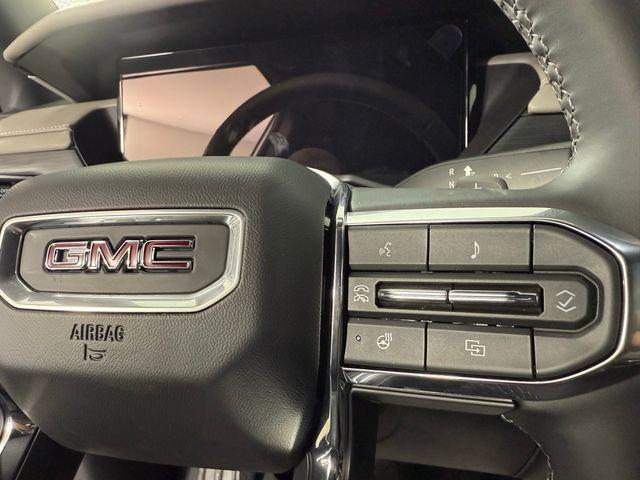 used 2025 GMC Acadia car, priced at $38,900