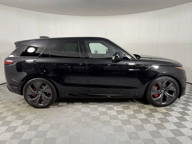 new 2025 Land Rover Range Rover Sport car