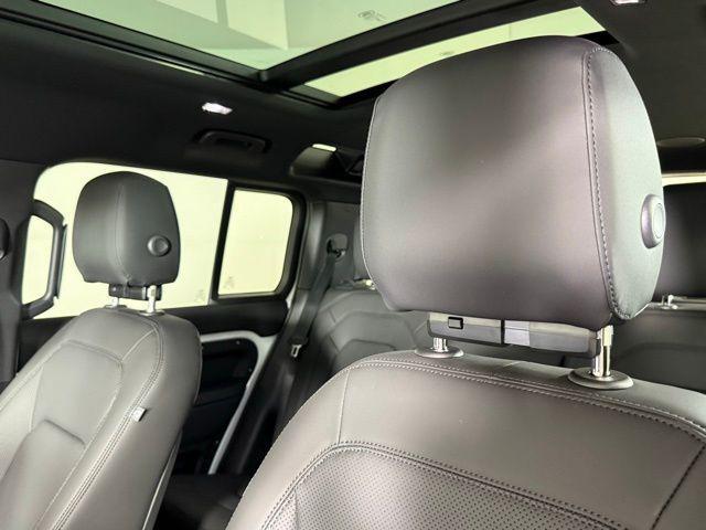 new 2025 Land Rover Defender car