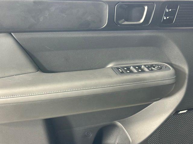 used 2025 Hyundai SANTA FE HEV car, priced at $41,900