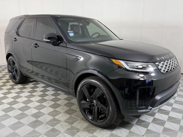 new 2025 Land Rover Discovery car, priced at $70,043