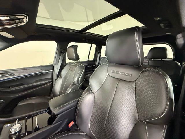 used 2022 Jeep Grand Cherokee car, priced at $37,900