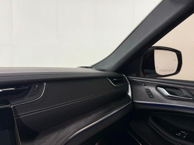 used 2022 Jeep Grand Cherokee car, priced at $37,900