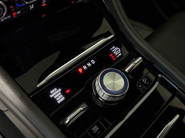 used 2022 Jeep Grand Cherokee car, priced at $37,900