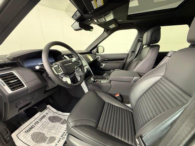 new 2025 Land Rover Discovery car, priced at $66,575