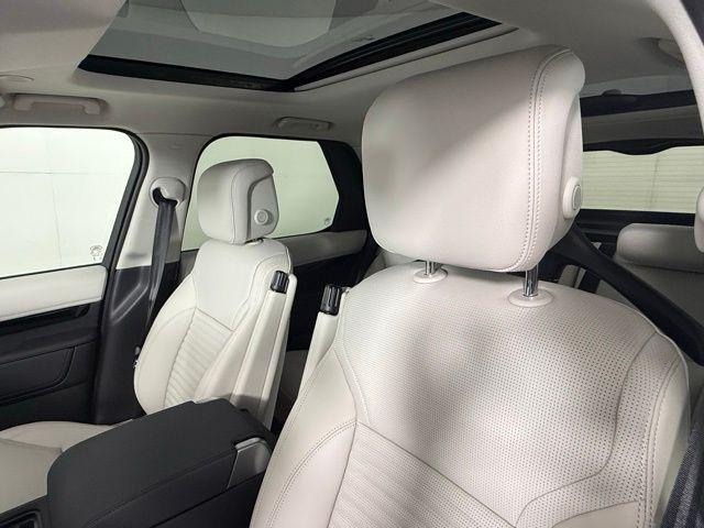 new 2025 Land Rover Discovery car, priced at $68,793