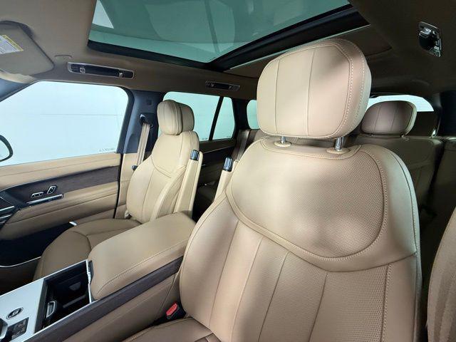 new 2025 Land Rover Range Rover car