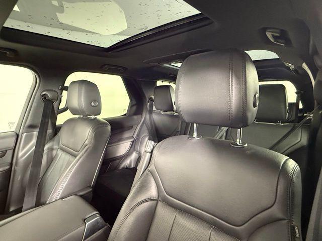 used 2018 Land Rover Discovery car, priced at $21,000