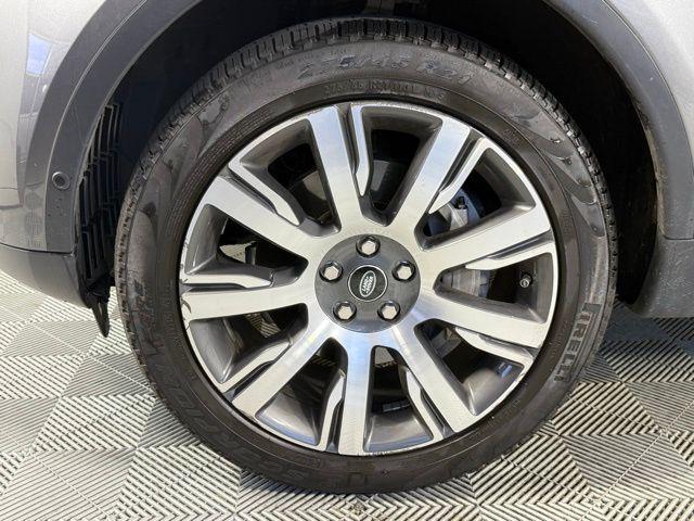 used 2018 Land Rover Discovery car, priced at $21,000