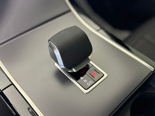 new 2026 Land Rover Range Rover Evoque car