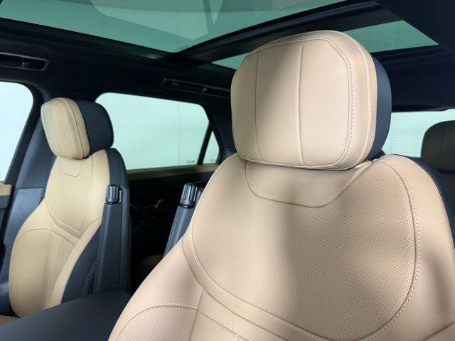 new 2025 Land Rover Range Rover Sport car, priced at $126,035