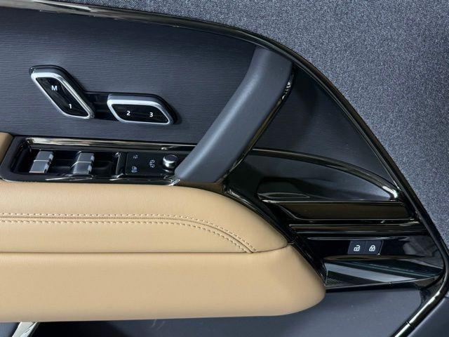 new 2025 Land Rover Range Rover Sport car, priced at $95,250
