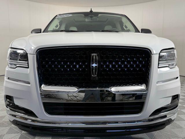 used 2024 Lincoln Navigator car, priced at $86,900