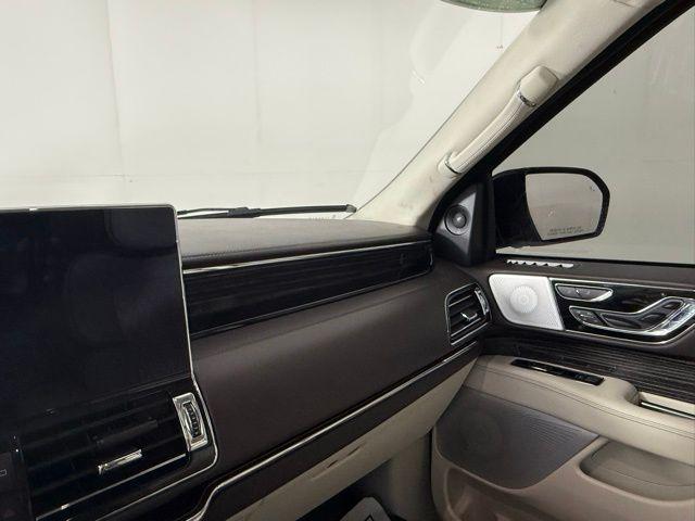 used 2024 Lincoln Navigator car, priced at $86,900
