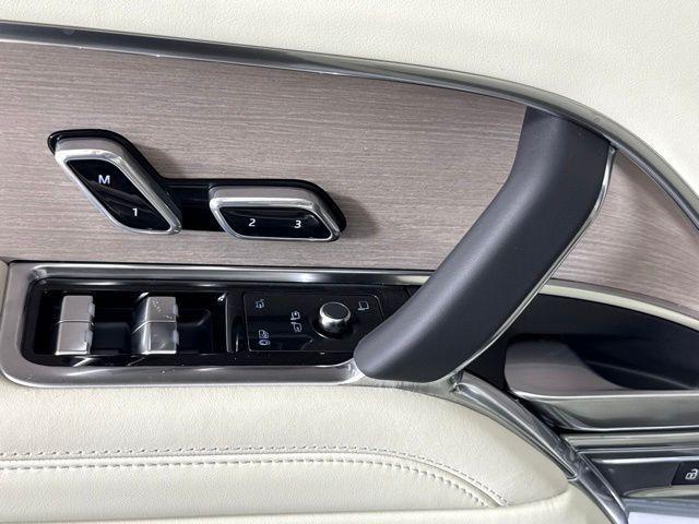 new 2025 Land Rover Range Rover car, priced at $139,795