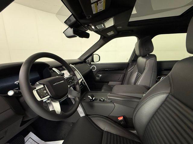 new 2025 Land Rover Discovery car, priced at $67,803