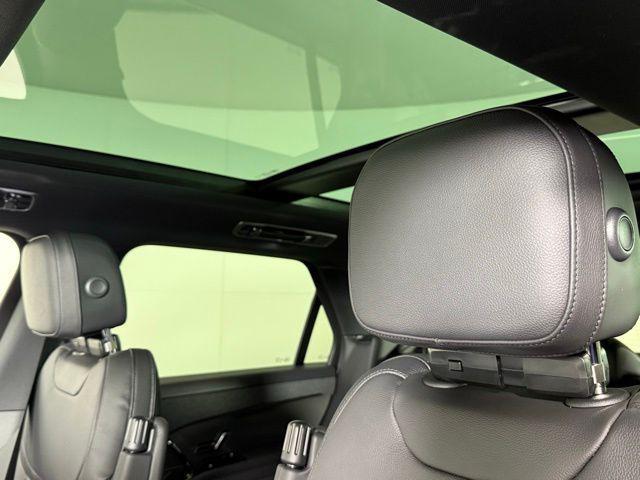 new 2025 Land Rover Range Rover Sport car, priced at $85,155