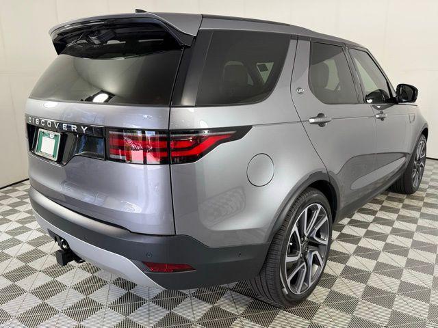 new 2025 Land Rover Discovery car, priced at $69,743