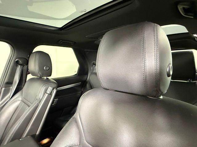 used 2020 Land Rover Discovery car, priced at $26,500